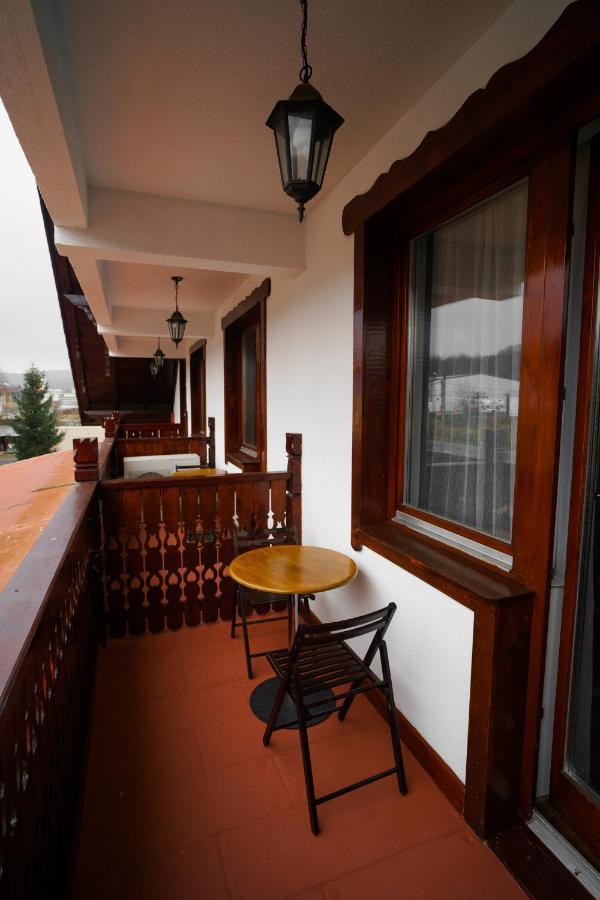 Pensiunea Koronka Exterior foto